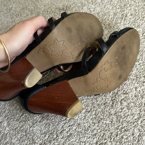 Kenneth Cole Reaction Sandals - Picture 6 of 8